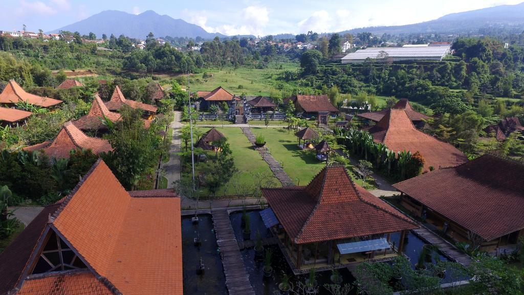 Jadul Village Resort Лембанг Екстер'єр фото