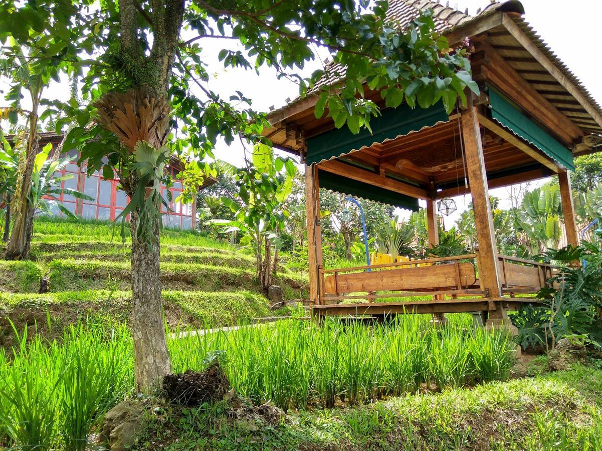 Jadul Village Resort Лембанг Екстер'єр фото